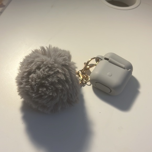 Airpod case - Picture 2 of 2